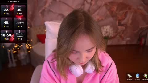 Sofie online show from 01-18-25, 09:02