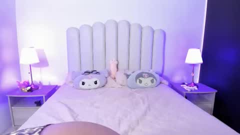 sofiebunnie online show from 10-11-25, 09:35