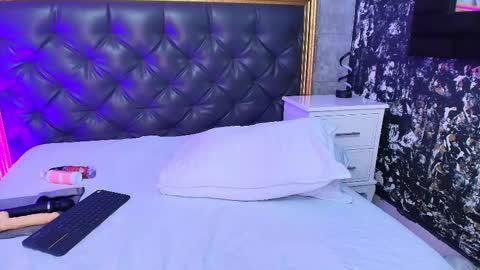 Sofie Rosee online show from 02-17-25, 04:48