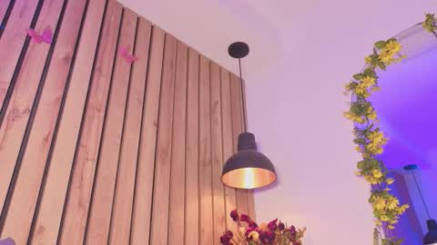 Sofie online show from 11-12-25, 02:39