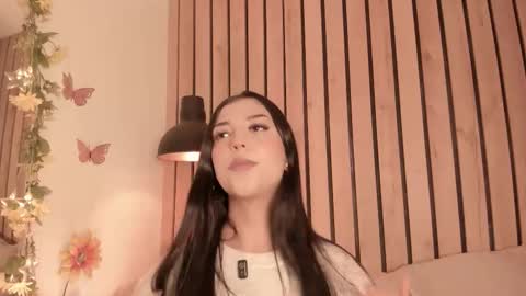 Sofie online show from 01-14-26, 06:02