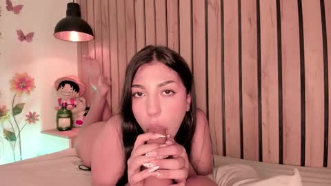 Sofie online show from 02-12-26, 08:15