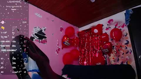 Snapshot of sofii_cute01 chatting on 02-21-25, 06:37 sofii_cute01 online show from 02-21-25, 06:37