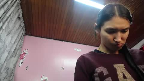 Snapshot of sofii_cute01 chatting on 02-25-25, 11:30 sofii_cute01 online show from 02-25-25, 11:30