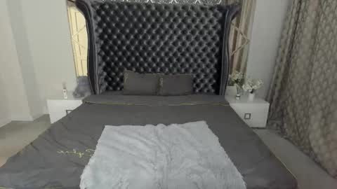 sofii_darling online show from 10-19-25, 04:40