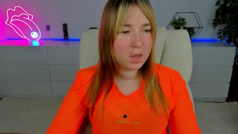 sofii_darling online show from 11-20-25, 05:56