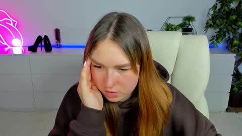 sofii_darling online show from 02-25-26, 06:39