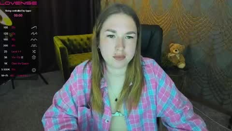 Snapshot of sofii_darling chatting on 05-04-26, 05:31 sofii_darling online show from 05-04-26, 05:31