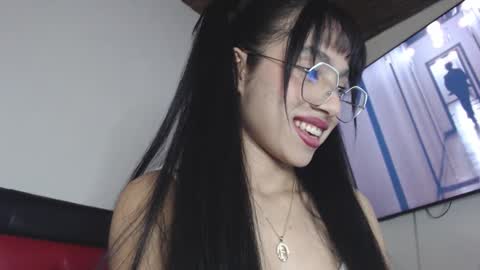 Snapshot of sofii_garcia chatting on 10-14-25, 02:51 Mia online show from 10-14-25, 02:51