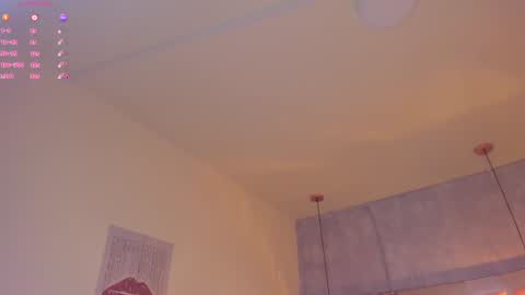 Snapshot of sofii_miller_ chatting on 02-02-25, 10:49 online show from 02-02-25, 10:49