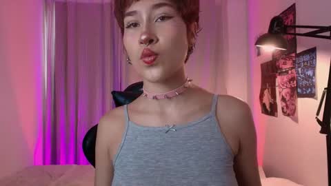 Snapshot of sofii_uwu_ chatting on 05-12-26, 07:44 Sofii online show from 05-12-26, 07:44