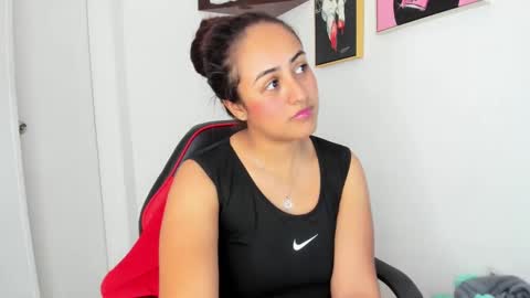 sofiia rodriguez online show from 10-01-25, 04:02