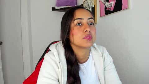 sofiia rodriguez online show from 10-03-25, 12:57