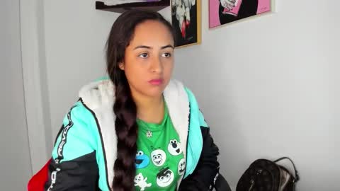 sofiia rodriguez online show from 10-04-25, 12:36