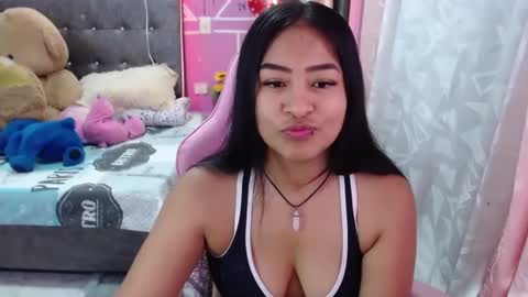 sofia Dreams online show from 12-31-24, 02:03