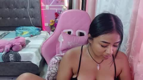 sofia Dreams online show from 01-17-25, 03:12