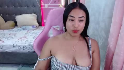 sofia Dreams online show from 01-28-25, 02:32