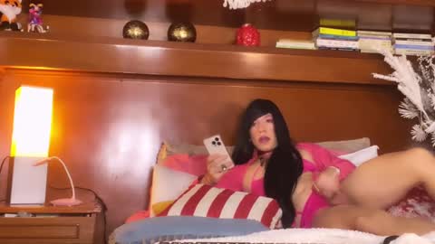 Sofa bonita  online show from 12-15-24, 07:57