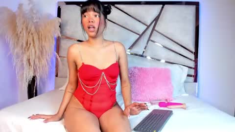 Snapshot of sofijohnsonx chatting on 01-07-25, 01:03 sofijohnsonx online show from 01-07-25, 01:03