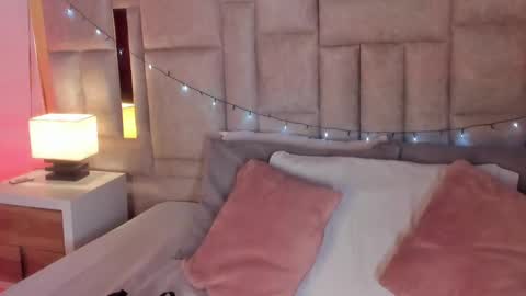 Sofia online show from 01-19-25, 08:41