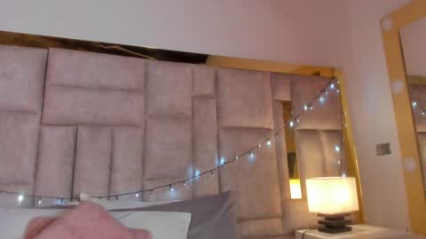 Sofia online show from 01-24-25, 11:02