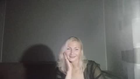 Snapshot of sofishine11 chatting on 11-07-25, 03:45 Sofi online show from 11-07-25, 03:45