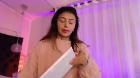 Sofi online show from 03-10-25, 11:42