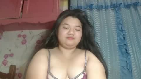 Snapshot of soft_angie chatting on 09-14-25, 10:14 Angie online show from 09-14-25, 10:14