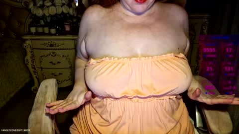 Snapshot of soft_body chatting on 12-06-24, 01:11 Hi Im Sofia online show from 12-06-24, 01:11