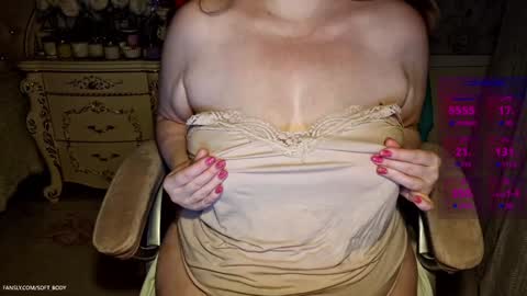 Snapshot of soft_body chatting on 01-30-25, 03:08 Hi Im Sofia online show from 01-30-25, 03:08