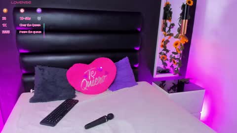 softienymph online show from 09-10-25, 11:43