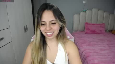 Snapshot of softkiss_x chatting on 04-21-26, 03:24 Fran online show from 04-21-26, 03:24