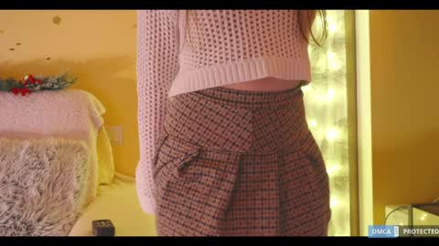 Snapshot of softlee chatting on 12-15-24, 03:42 Lisa online at .11 from about utc online show from 12-15-24, 03:42