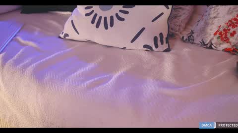 Snapshot of softlee chatting on 02-09-25, 04:50 Lisa online at .11 from about utc online show from 02-09-25, 04:50