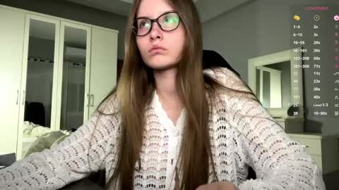 Snapshot of softlygirl chatting on 03-22-26, 05:27 softlygirl online show from 03-22-26, 05:27