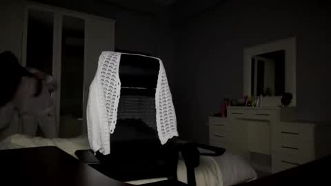 Snapshot of softlygirl chatting on 03-27-26, 06:07 softlygirl online show from 03-27-26, 06:07