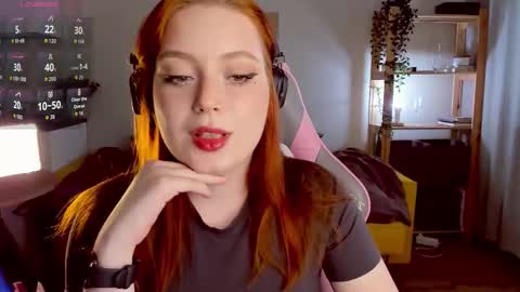 Snapshot of sofy_benson chatting on 09-24-25, 02:09 Sofy online show from 09-24-25, 02:09