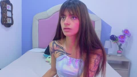 sofy_durand online show from 04-22-26, 12:07
