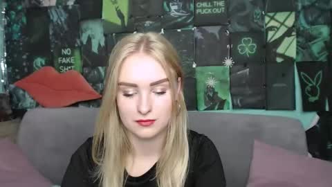 Snapshot of sofysoft chatting on 09-13-25, 04:56 sofysoft online show from 09-13-25, 04:56