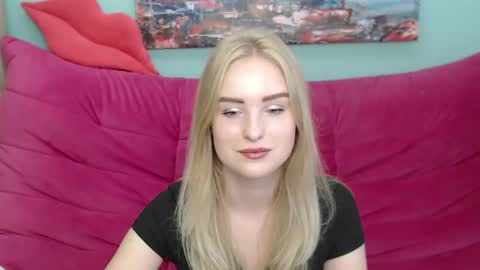 Snapshot of sofysoft chatting on 09-23-25, 04:48 sofysoft online show from 09-23-25, 04:48