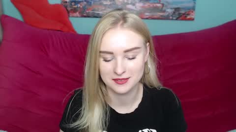 Snapshot of sofysoft chatting on 10-12-25, 05:06 sofysoft online show from 10-12-25, 05:06