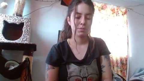 Sofia online show from 11-18-25, 07:40