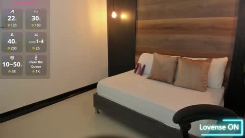 V A L E R I A online show from 09-10-25, 07:25