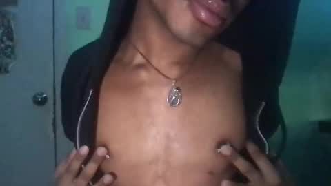 Snapshot of solaceeve chatting on 01-28-25, 07:21 SolaceEve online show from 01-28-25, 07:21