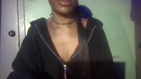 Snapshot of solaceeve chatting on 02-16-25, 01:03 SolaceEve online show from 02-16-25, 01:03