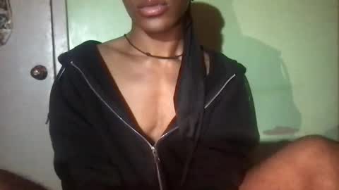 Snapshot of solaceeve chatting on 02-16-25, 05:04 SolaceEve online show from 02-16-25, 05:04