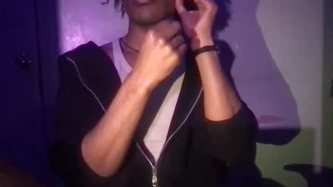 Snapshot of solaceeve chatting on 02-26-25, 12:27 SolaceEve online show from 02-26-25, 12:27