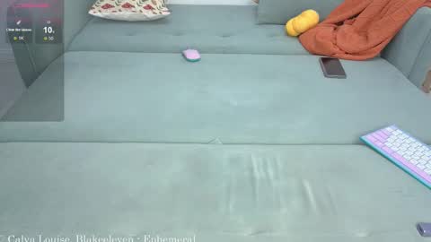 SolarAlice online show from 10-18-25, 07:47