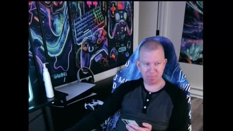 just ask  online show from 10-18-25, 07:25