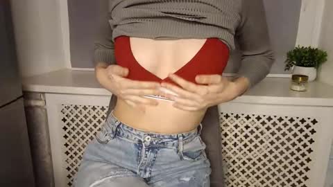 Snapshot of solarstay chatting on 12-04-25, 03:32 Hanna online show from 12-04-25, 03:32